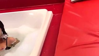 Layladeline Gets Doggy Fuck In Bathtub Onlyfans Video