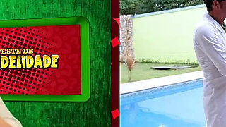 He Quit Work and Went to Fuck the Hot Brunette