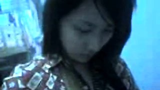Indonesian Amateur Asian Teen Shows Her Body
