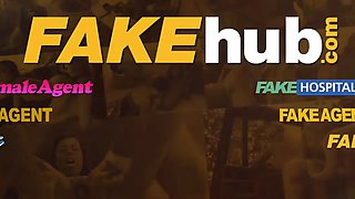 Faux cab Amber Deen gets a crazy taxi fuck and a facial