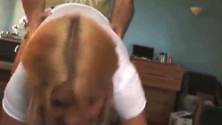Girl in tights gets fingered then fucked in the chatroom