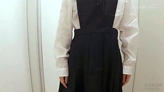 Asian japanese amateur has deep throat