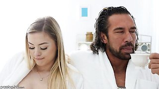 Aesthetic blonde with round ass Amber Moore rammed from behind