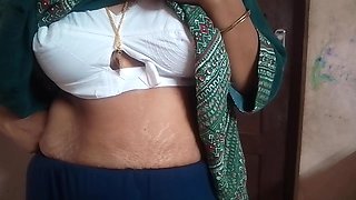 Indian Girl Takes Her Friend Cock in Her Mouth and Spits Out Milk