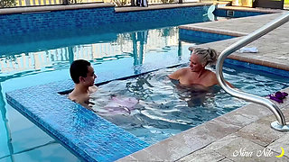 Nina Shows Her Cub Some Poolside Moves