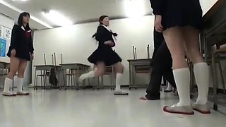 Amateur Teen in Group Sex and Cumshot Fun