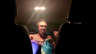 Nerdy Boyfriend Gets His Dick Sucked Good and Let’s Me Ride Him Until I Cum