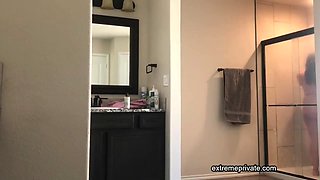 Stepmother showers, I jerk off while peeking