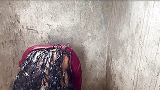 Desi sister-in-law showing her body while bathing in the village