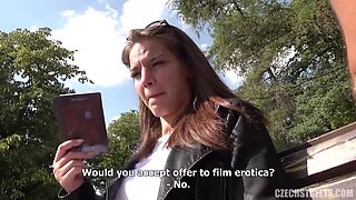 Czech Casting: Shy Brunette's Handjob