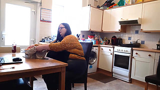 BBW SSBBW eating scene fanfiction pig in an apron