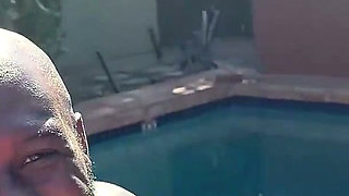 3 MILFs - 1 BBC. Spontaneous Blowjob in the Pool