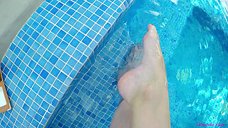 Hot Tub Toes