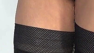 I Pee on My Beautiful Feet in Stockings