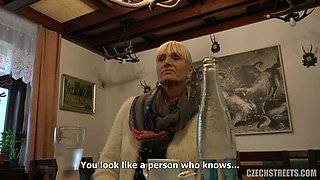 Czech Streets 113 Tour guide from Karlstejn