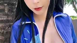 Umeko J – Nico Robin