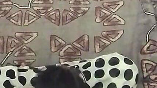 Show Puti to Your Aunt's Boy on Whatsapp Call
