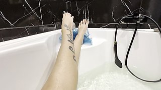 My Hairy Skinny Long Tattooed Legs