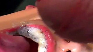 Ggg John Thompson - Bukakke Best of 37 Sluts Sucking Cum