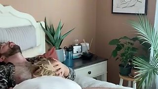 Amateur beauty shares steamy bed passion deeply