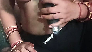 Indian deshi village Housewife masterbating pussy vibrator dildo