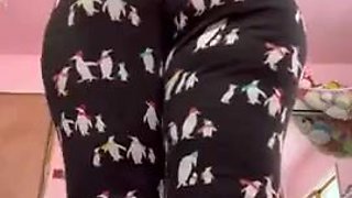 Goddess Egirl PHAT ASS WHITE GIRL Limber boink
