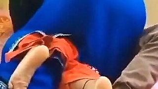 Bhabi Ne Devar Ko Hath Pakad Ke Ghar Leke Aye Thaki Bhabi Ki Pyas Bhuja Paye