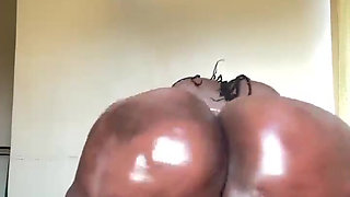 Oil Everywhere on This Massive Booty