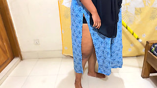 Huge Hanging Milky Tits & Ass Hot Indonesia Muslim Aunty Clean My Room & Try to Seduce Me for Sex