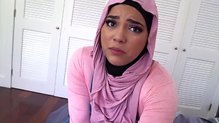 Shy Curvy Busty Muslim Teen In Hijab Asked Her Step-cousin To Take Her Virginity