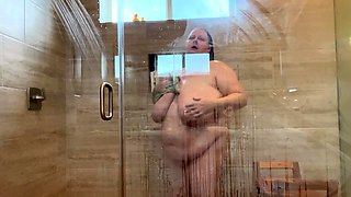 Leann amateur beautiful brunette with big boobs