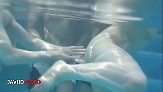 Hot Japanese Blowjob by the Pool: Suzuna Komiya's Big Tits Tease Before Intimate Oral Deli