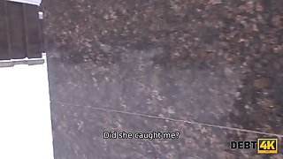 Debt4k. hotty sits on face, sucks and rides schlong of surpris