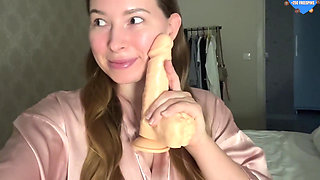 Hot Teen Amateur Fucks Himself with a Rubber Dick and Cums for Real