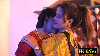 Indian Beautiful Cuckold Wife Amazing Hot Sex! Sakki Husband