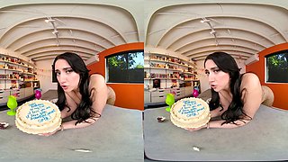 Curvy babe Mandy Muse has a wild surprise for your birthday