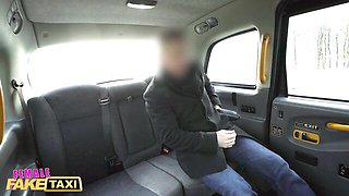 Lady Gang taxi