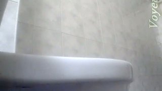 White curvy lady shows her pale skin booty in the toilet room