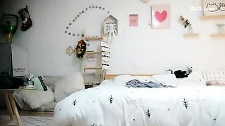 Tiny teen leaked pussy check up hidden cam video