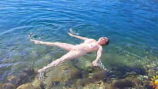 Beautiful Amateur Naturist: Outdoor Stretching & Naked Swimming Art