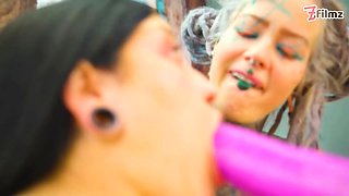 Anuskattz has some anal insertion fun with her friends