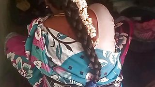 Priyanka sexy aunty dress washing in bathrome