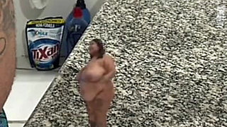Shrunken BBW: Giant World Fantasy