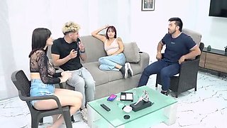 Amateur Swingers: College Girl Allison Sweet Gets Banged Doggy Style By Bi Quartet