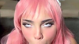 Layladeline Wears Her Maid Outfit To have Sex