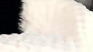 Japanese office babe Anna Yumisaki masturbates