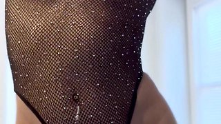 Amateur brunette ariana marie solo toying