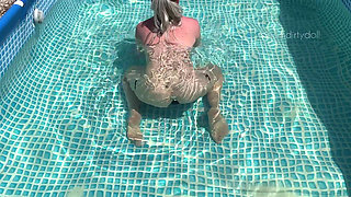 Farting up the Pool Party
