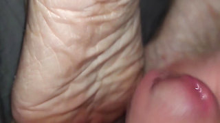 Nylonjunge Inseminates the Soles of My Old Feet