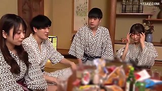 Amateur College Couple Swap: Towel-Clad Mixed Bathing and Swapping. Asian Erotic Video. x1x4B4DEEF02861782539